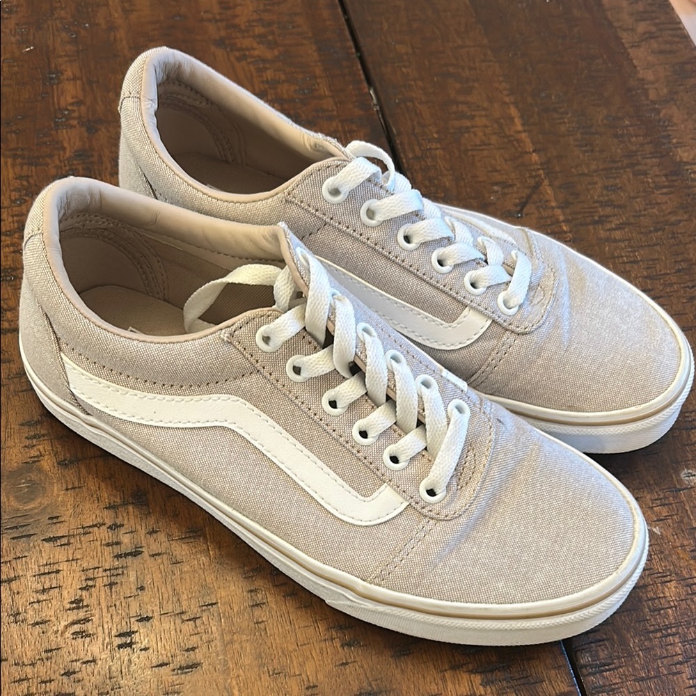 Vans Women’s Beige Canvas Sneakers